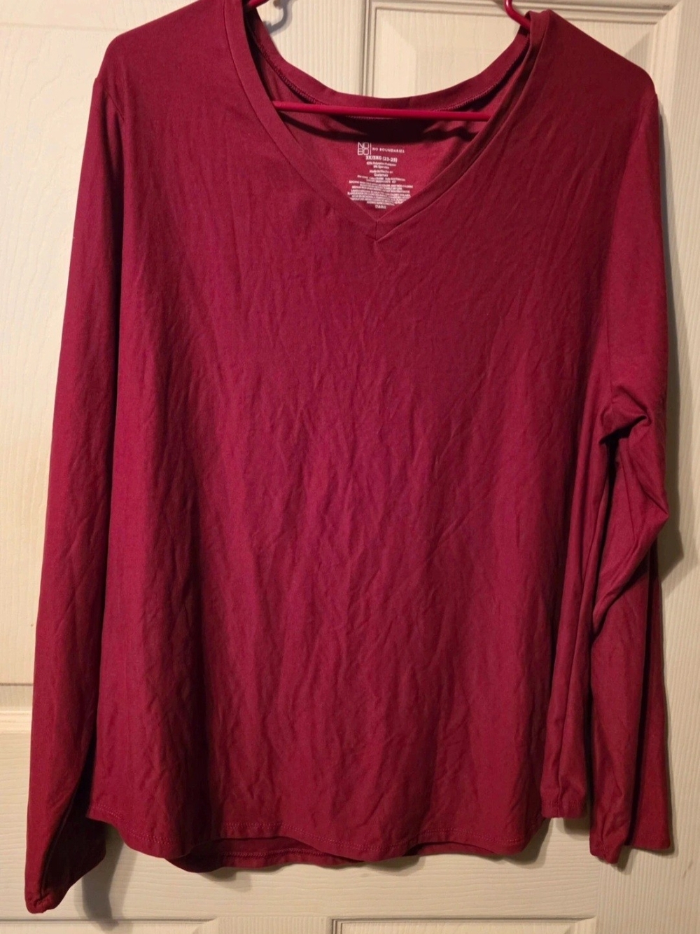 No Boundaries V-Neck Burgundy Top